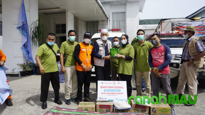 Gandeng RZ dan IDI Riau, RS Awal Bros Group salurkan Program SENYUM Untuk Pasaman Barat